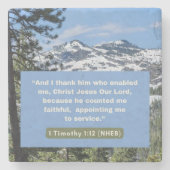 Geloof Boodschap - Bijbelvers - 1 Timoteüs 1-12 - Stenen Onderzetter (Voorkant)