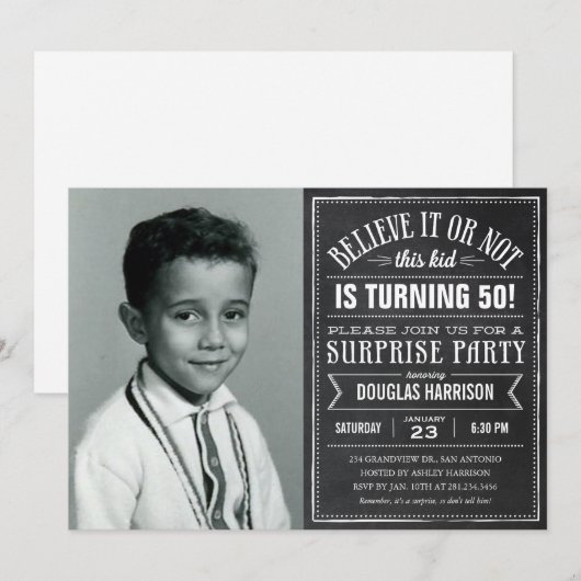 Geloof het Old Photo Birthday Surprise Invitations Kaart (Voorkant / Achterkant)
