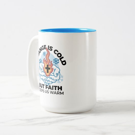 Geloof houdt ons warm - verheffend winterkunstwerk tweekleurige koffiemok (Voorkant links)