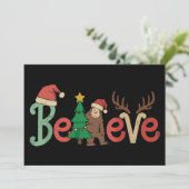 Geloof in Bigfoot Sasquatch Sinterklaas Rendier Ke Feestdagenkaart (Staand voorkant)