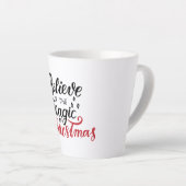 Geloof in de kerst-Magie Latte Mok (Rechterhoek)