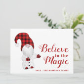 Geloof in de Magic Modern Red White Cute Gnome Feestdagenkaart (Staand voorkant)