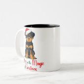 Geloof in de magie van Christmas Schattige Dog Tweekleurige Koffiemok (Voorkant links)