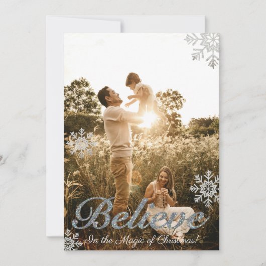 Geloof in de magie van de kerstsnowflakes foto feestdagenkaart (Voorkant)