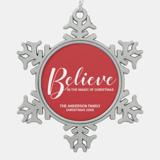 'Geloof in de magie van Kerstmis' Festive Red Tin Sneeuwvlok Ornament (Voorkant)