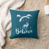 Geloof in een Waterverf Unicorn onder een regenboo Kussen (Deken)
