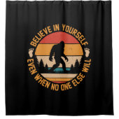 Geloof in jezelf Bigfoot Black Douchegordijn (Voorkant)
