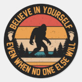 Geloof in jezelf Bigfoot Black Ronde Sticker (Voorkant)