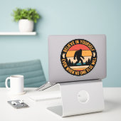 Geloof in jezelf Bigfoot Black Sticker (Laptop op bureau)