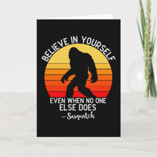 Geloof in jezelf   Bigfoot Retro Kaart