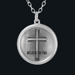 "GELOOF IN JULLIE" Christelijke kruisbeelden Zilver Vergulden Ketting<br><div class="desc">Koel Grunge Artsy Christelijk Cross Design met tekst "GELOOF IN U". Copyright 2014-Cadeau | ©riverme* | Alle rechten voorbehouden</div>