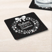 Geloof in kerstfeestdag met kerst kartonnen onderzetters (Schuin)