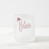 Geloof in Kerstmis met rode kerstmuts Matglas Koffiemok (Center)