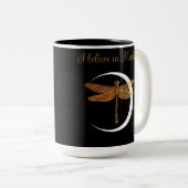 Geloof in magie! tweekleurige koffiemok (Voorkant rechts)