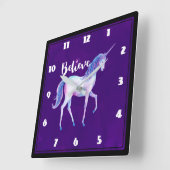Geloof in unicorn in pasta Waterverven Vierkante Klok (Hoek)