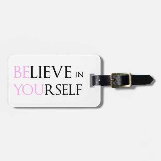 Geloof in uzelf - wees u gemotiveerd om te citeren bagagelabel (Voorkant horizontaal)