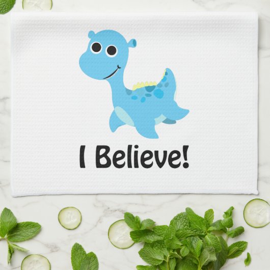 Geloof me. Cute Blue Nessie Theedoek (Gevouwen)