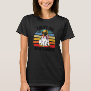 Geloof me, ik ben Dogtor Pug Retro Women Love Dogg T-shirt