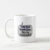 Geloof me.. Ik ben econoom Koffiemok (Links)