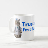 Geloof me, ik ben een NHS-verpleegkundige, schatti Koffiemok (Voorkant links)