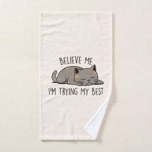 Geloof me, ik doe mijn best – een slapende kat bad handdoek