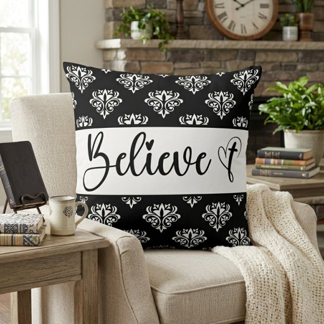 Geloof Modern Schrift Zwart Wit Damast Christelijk Kussen (Believe Modern Script Black White Damask Christian Throw Pillow)