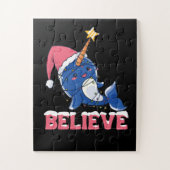 Geloof Narwhal-kerstsneeuwval met luchtlicht Legpuzzel (Verticaal)