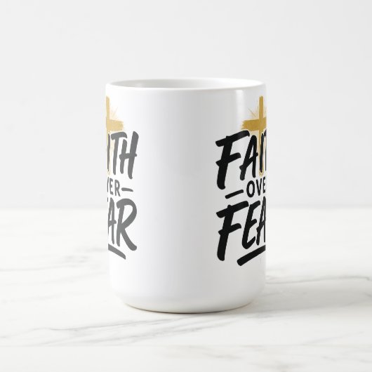 Geloof over Angst wit 15 Oz Koffie Mok (Center)