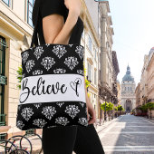 Gelooft u Christelijk moderne zwarte witte dodevra Tote Bag