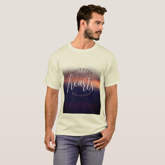 gelovige harten krijgen nooit gerust t-shirt (Voorkant volledig)