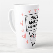 Geluid personage met een lachend gezicht latte mok (Linkerhoek)