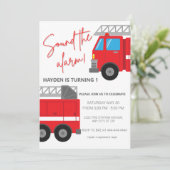 Geluid van de Alarm Firetruck Verjaardag Uitnodigi Feestdagenkaart (Staand voorkant)