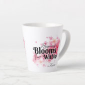 Geluk bloeit van binnen latte mok (Rechterhoek)