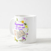 Geluk is een cappuccino en een page-turner koffiemok (Voorkant links)