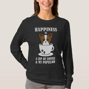 Geluk is een kopje koffie papillon hond t-shirt