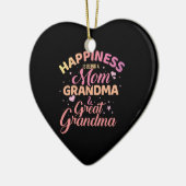 Geluk is moeder, oma en grootmoeder. keramisch ornament (Links)