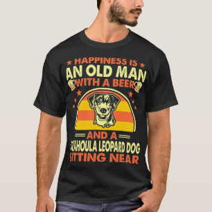 Geluk Oude Man Beer Catahoula Leopard Dog nabij T-shirt