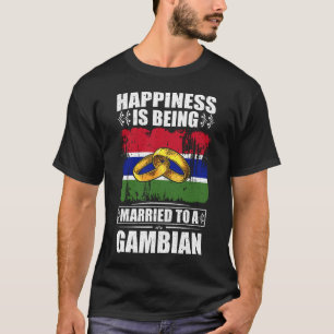 Geluk wordt getrouwd met een Gambiaans T-shirt
