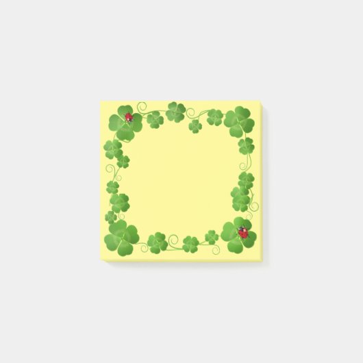 Gelukbrengende vierbladige klavers & lieveheersbee post-it® notes (Voorkant)