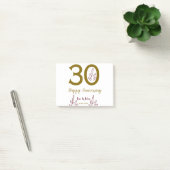 Gelukkig 30-jarig jubileum naam datum gouden rode post-it® notes (Kantoor)
