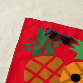 Gelukkig Ananas Ontwerp - Strand Handdoek (In situ)