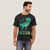 Gelukkig Dinosaur - Wesson Naam T-shirt (Voorkant volledig)