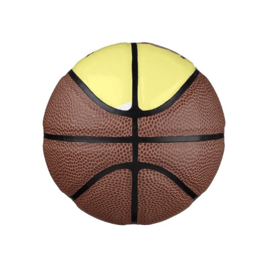 Gelukkig glimlachend schattig caka-cartoon ontwerp basketbal (Rechts)