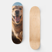 Gelukkig Golden Retriever Running Persoonlijk Skateboard (Voorkant)