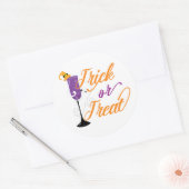 Gelukkig Halloween Trick Treat Ghost Cocktail Part Ronde Sticker (Envelop)