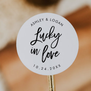 Gelukkig in liefde bruiloft loterij gunst ronde sticker