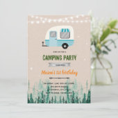 Gelukkig kampeerjongen thema uitnodiging (Staand voorkant)