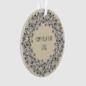 Gelukkig nieuwjaar 2018 met een groot design ornament (voorkant)