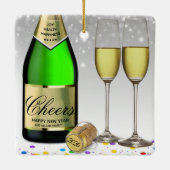 Gelukkig nieuwjaar 2022 - fles met mousserende wij keramisch ornament (Achterkant)
