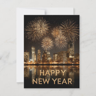 "Gelukkig Nieuwjaar" met vuurwerk boven een stad Briefkaart